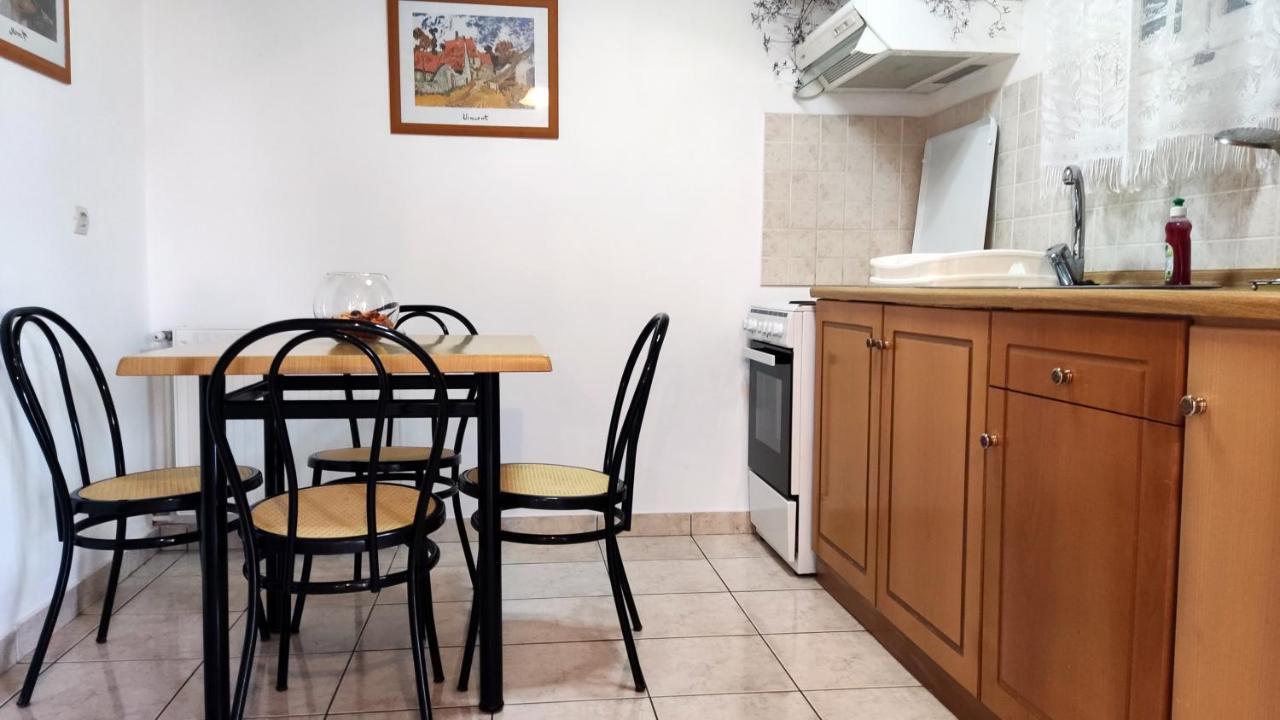 Mirsini Apartments Ájos Jeórjos Eksteriør bilde