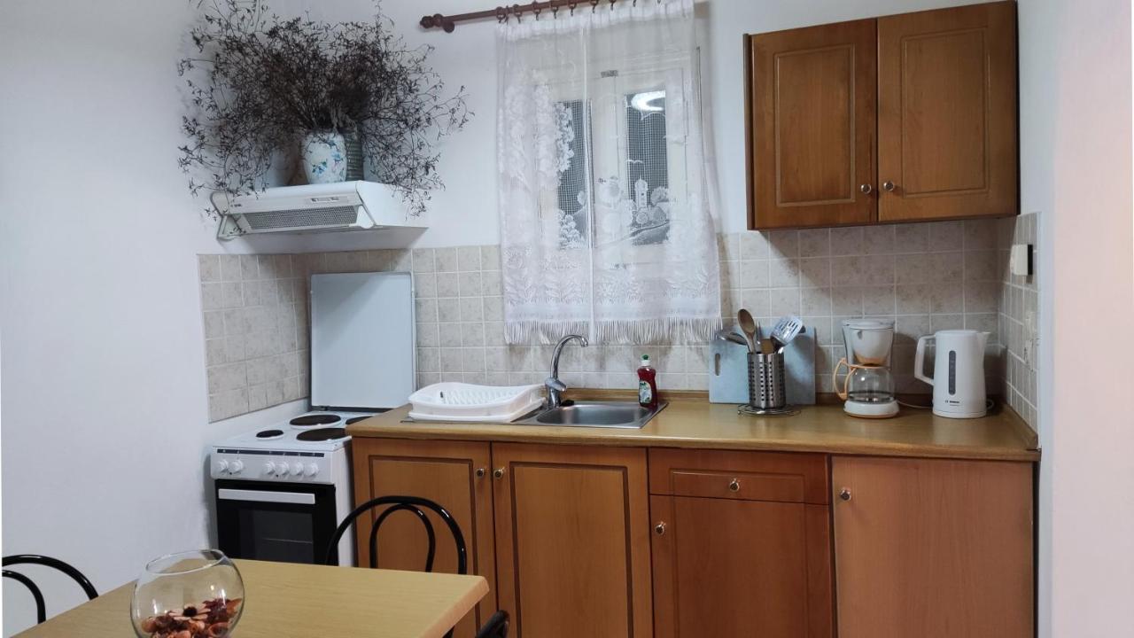 Mirsini Apartments Ájos Jeórjos Eksteriør bilde